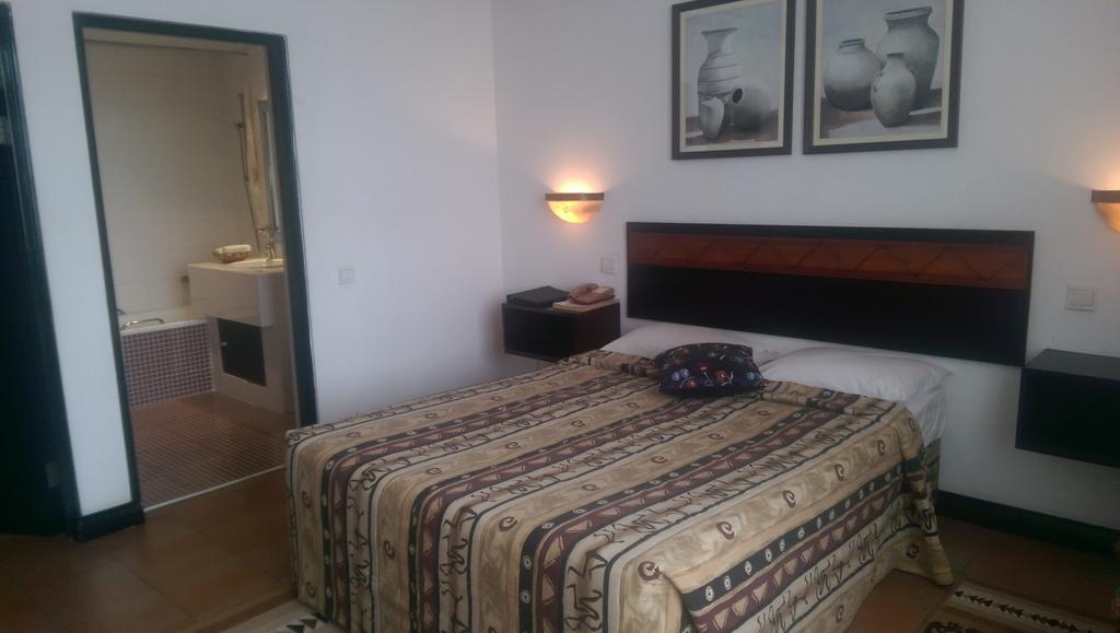 Blue Pearl Hotel & Apartments Dar es Salaam Eksteriør billede
