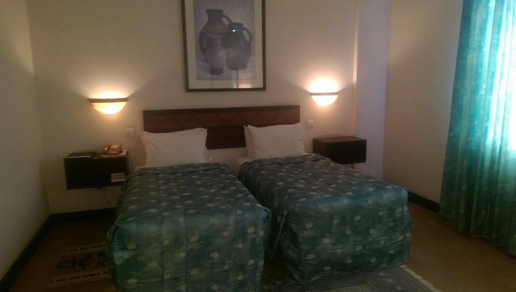 Blue Pearl Hotel & Apartments Dar es Salaam Eksteriør billede