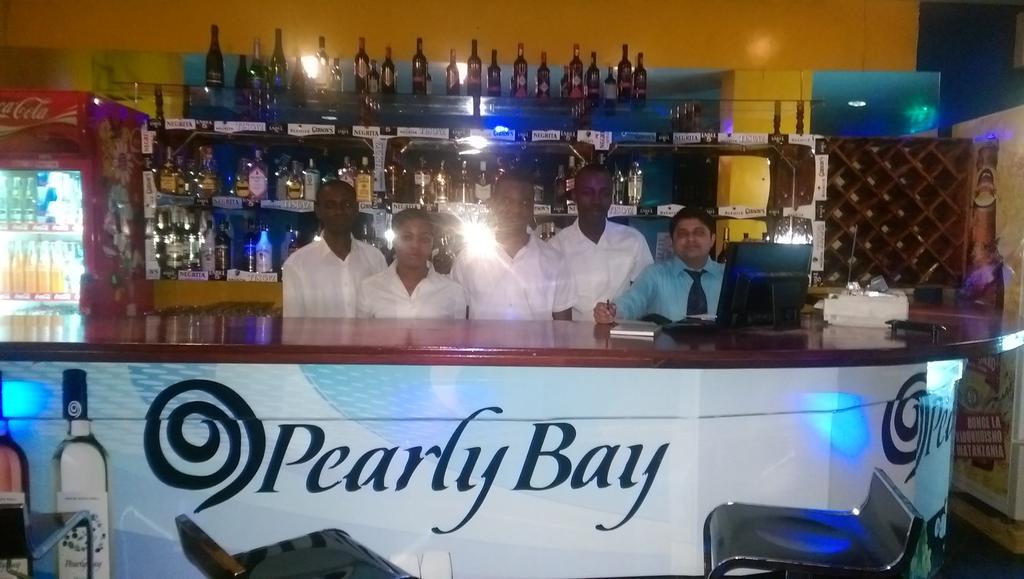 Blue Pearl Hotel & Apartments Dar es Salaam Eksteriør billede