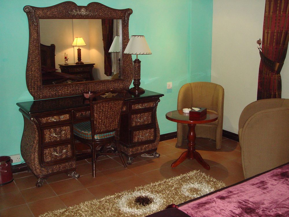 Blue Pearl Hotel & Apartments Dar es Salaam Eksteriør billede